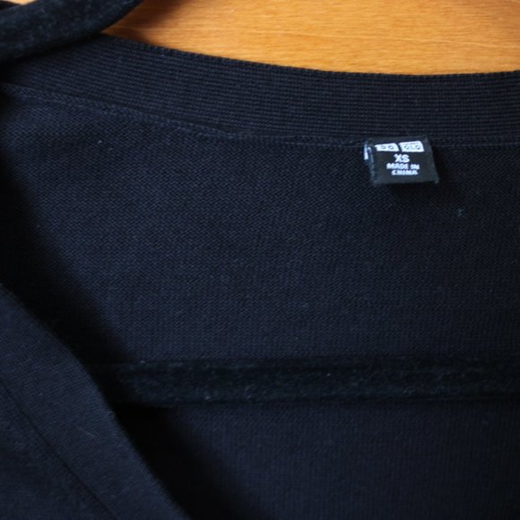 Uniqlo Black V Neck Cardigan XS - Picture 3 of 4